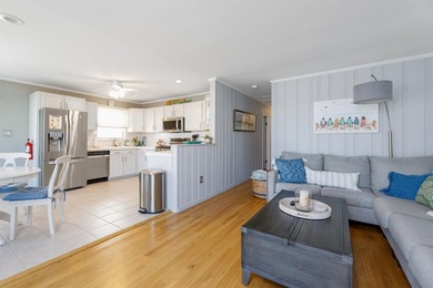 Outstanding Bay Views! Classic Avalon opportunity just blocks - photo 20