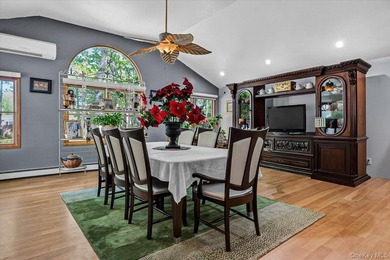 Discover the possibilities in this spacious 4-bedroom - photo 22