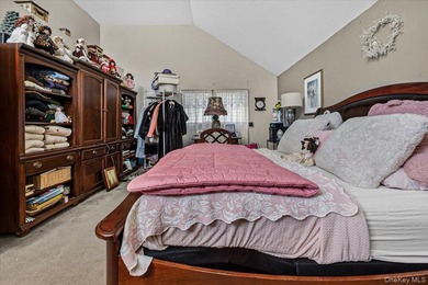 Discover the possibilities in this spacious 4-bedroom - photo 27