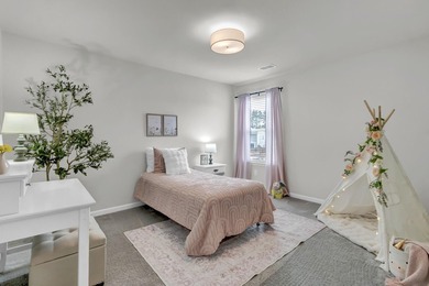 Beautifully maintained and showing like new, this home offers - photo 29