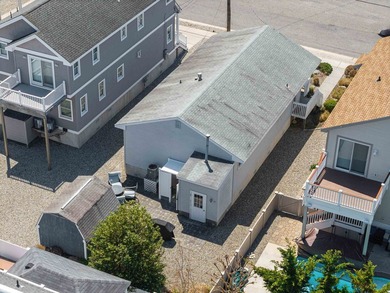 Outstanding Bay Views! Classic Avalon opportunity just blocks - photo 35