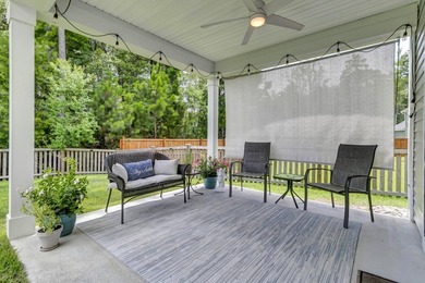 Beautifully maintained and showing like new, this home offers - photo 35