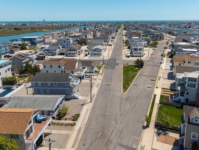 Outstanding Bay Views! Classic Avalon opportunity just blocks - photo 36