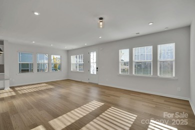 (private lake, pond, coastal) Townhome/Townhouse Active Under Contract in Charlotte North Carolina