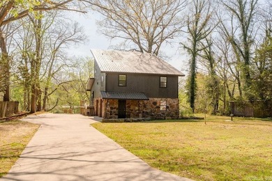 RIVERFRONT home on the LITTLE RED RIVER with its own private - photo 5