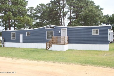 White Lake Home For Sale in Elizabethtown North Carolina