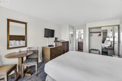 Wake up to breathtaking views and the sound of the Pacific Ocean - photo 3