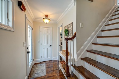 Welcome to this beautifully updated Colonial in the heart of - photo 4