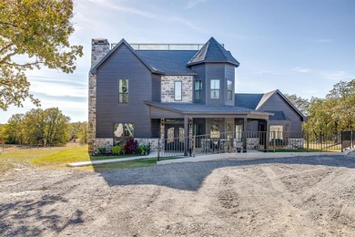 Lake Home For Sale in Paradise, Texas