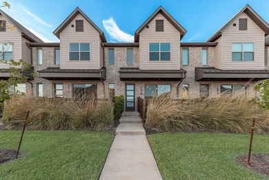 Joe Pool Lake Townhome/Townhouse For Sale in Grand Prairie Texas