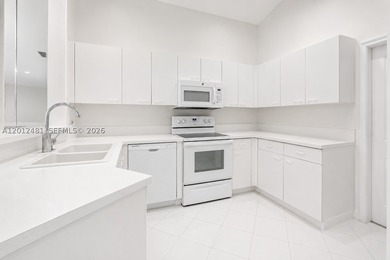 Beautifully maintained 3-bedroom, 2-bathroom home located in an - photo 6