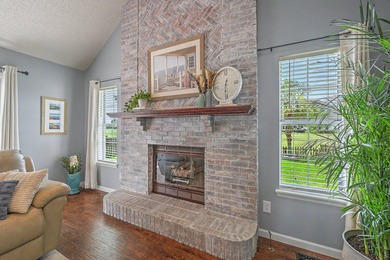 Golf course views, convenient location, NO HOA, low electric - photo 20