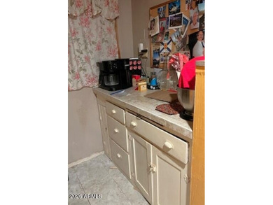 HUGE PRICE REDUCTION! Perched on the hill, this adorable & - photo 22