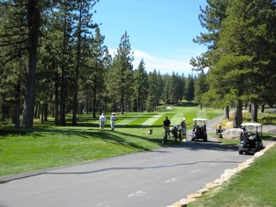 This is mountain luxury at its finest. Impeccably maintained - photo 22