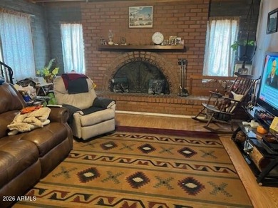 HUGE PRICE REDUCTION! Perched on the hill, this adorable & - photo 25