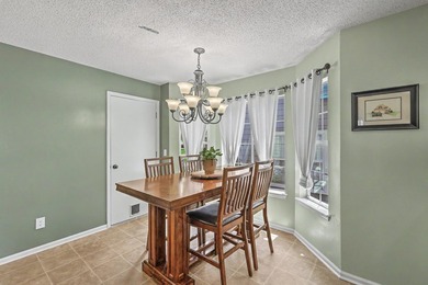 Golf course views, convenient location, NO HOA, low electric - photo 25
