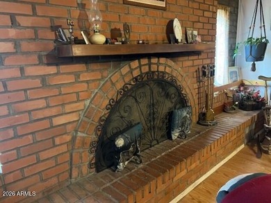 HUGE PRICE REDUCTION! Perched on the hill, this adorable & - photo 26