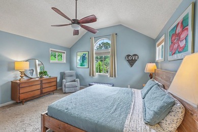 Golf course views, convenient location, NO HOA, low electric - photo 29