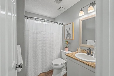 Golf course views, convenient location, NO HOA, low electric - photo 34