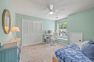 Golf course views, convenient location, NO HOA, low electric - photo 35