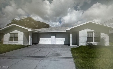 Caloosahatchee River Home For Sale in Cape Coral Florida