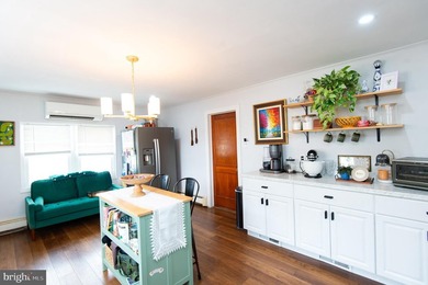 Experience the charm of island living with this well maintained - photo 8