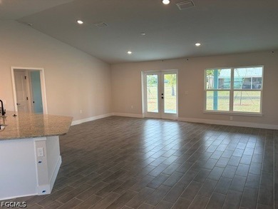 MOVE IN READY! Nestled in the NE area of Cape Coral, this - photo 6