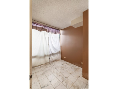 Prime Commercial Space in Honolulu! Unlock the potential of you