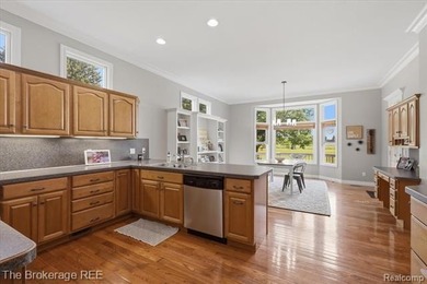Welcome to one of Woodridge Farms' most desirable locations! - photo 23