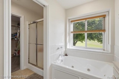 Welcome to one of Woodridge Farms' most desirable locations! - photo 33