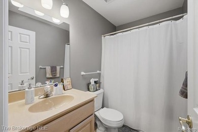 Welcome to one of Woodridge Farms' most desirable locations! - photo 35