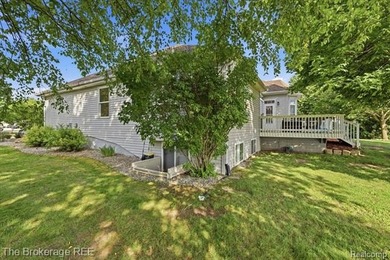 Welcome to one of Woodridge Farms' most desirable locations! - photo 48