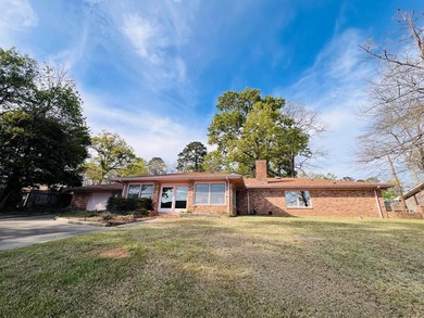WATERFRONT traditional brick ranch home located on Palo Gaucho - photo 10
