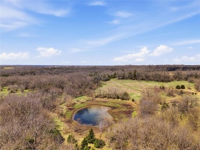 Escape to your own private slice of the countryside with this - photo 4