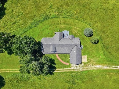 Escape to your own private slice of the countryside with this - photo 7