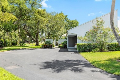 Lake Condo For Sale in Tampa, Florida