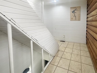 MAJOR PRICE DROP FOR SUMMER! Lake Home with Amazing Views & - photo 15
