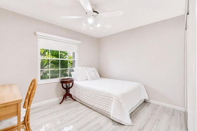 Welcome to Majestic Isles, one of Boynton Beach's most active - photo 17