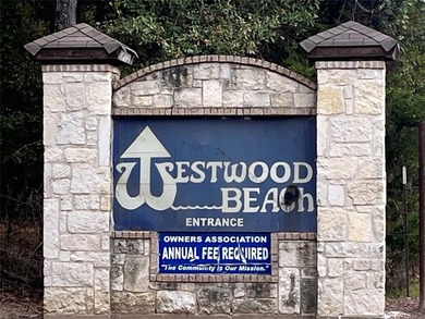 Lake Palestine Home For Sale in Chandler Texas