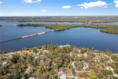 Caloosahatchee River Lot For Sale in Fort Myers Florida