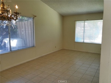 Bring your personal touch to unlock this home's true potential - photo 9