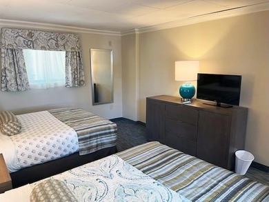 This is a *deluxe style* one bedroom OCEANFRONT end unit Suite - photo 13