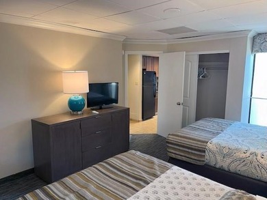 This is a *deluxe style* one bedroom OCEANFRONT end unit Suite - photo 14