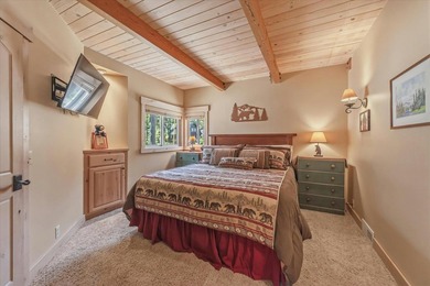 Tucked into a peaceful setting with a location that's hard to - photo 14