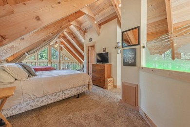 Tucked into a peaceful setting with a location that's hard to - photo 18