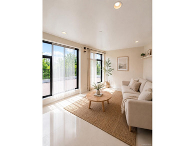 Bright and spacious top-floor (4th floor walk-up) 2-bedroom - photo 3