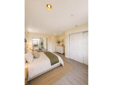 Bright and spacious top-floor (4th floor walk-up) 2-bedroom - photo 6