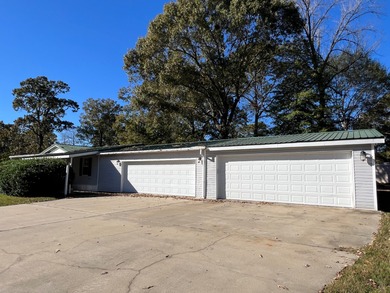 Toledo Bend Reservoir Home For Sale in Zwolle Louisiana