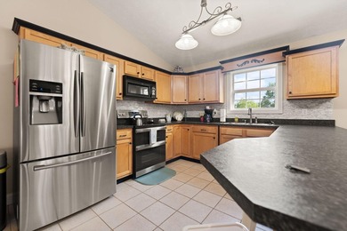 Lakefront living on Lake Cumberland with room for everyone and - photo 6