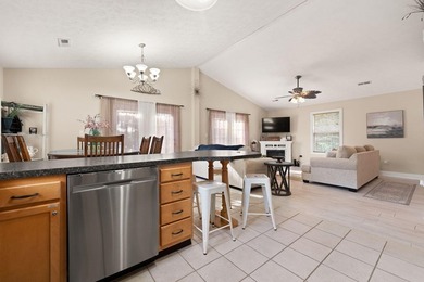 Lakefront living on Lake Cumberland with room for everyone and - photo 8